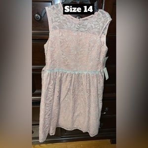 Girls dress